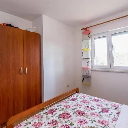 Charming And Cozy Okrug Gornji With Balcony * Trogir